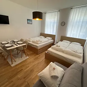https://apt-cozy-5-person-in-6.vienna-besthotels.com